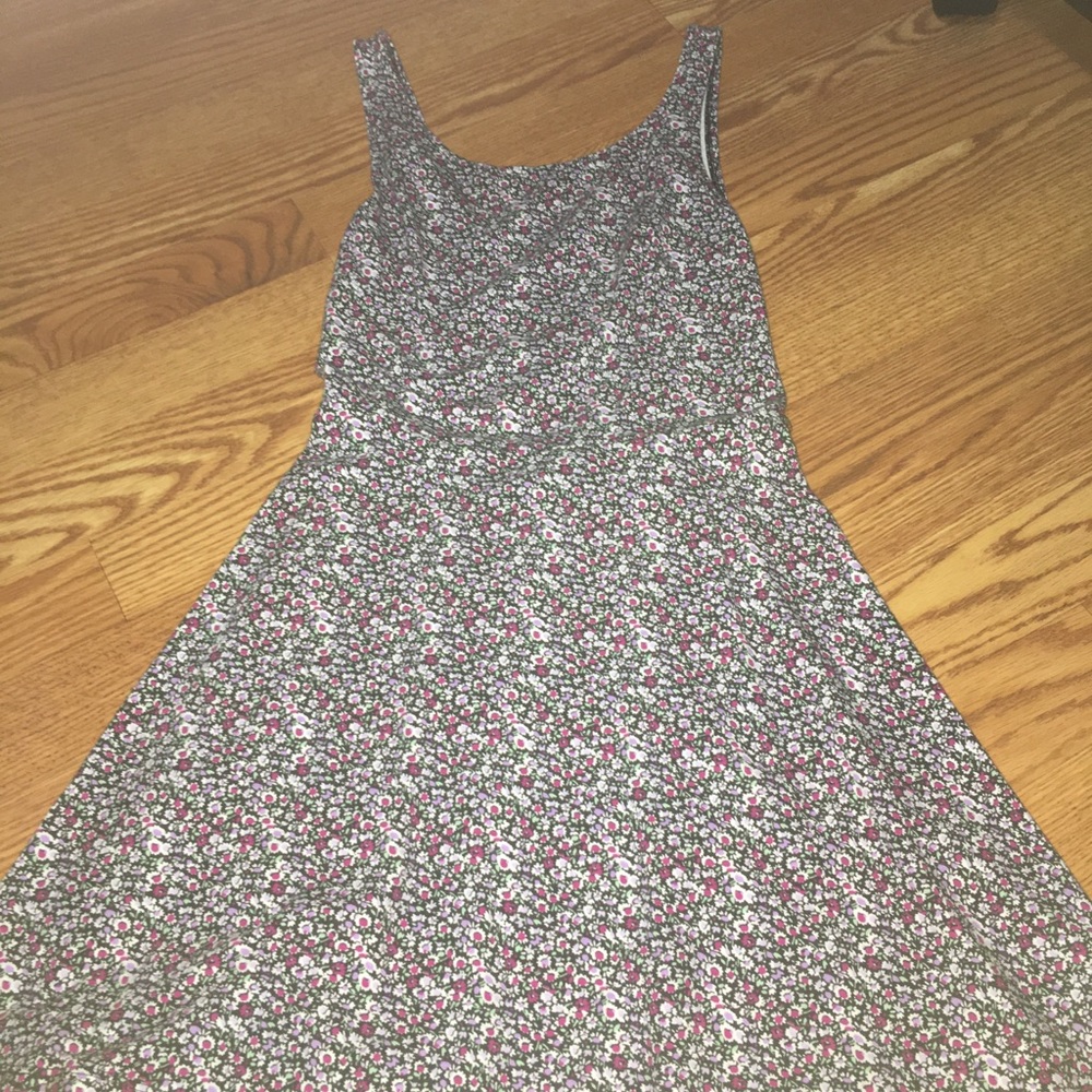 FLORAL PRINT DRESS!